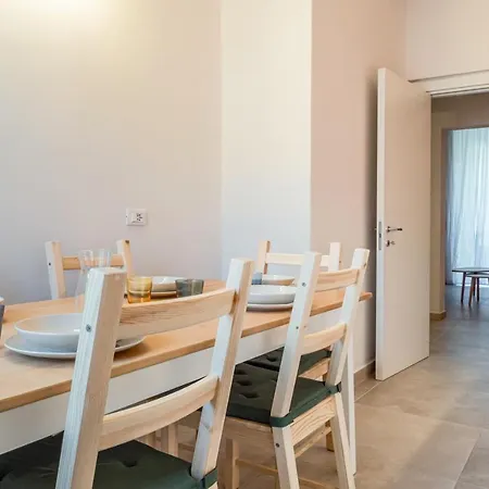 Appartamento Guesthost - Lovely Oasi X7 - Near Station *